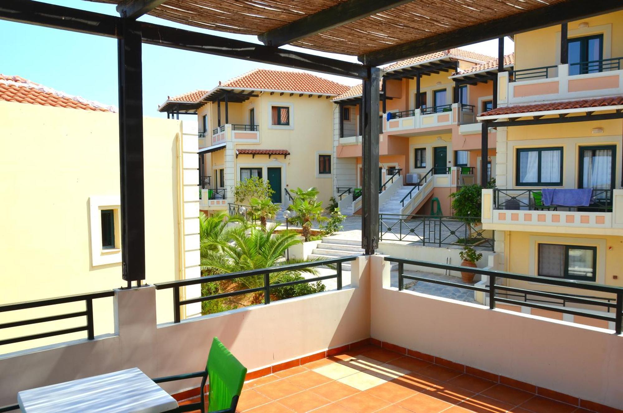 Aloni Suites Chorafakia Exterior foto